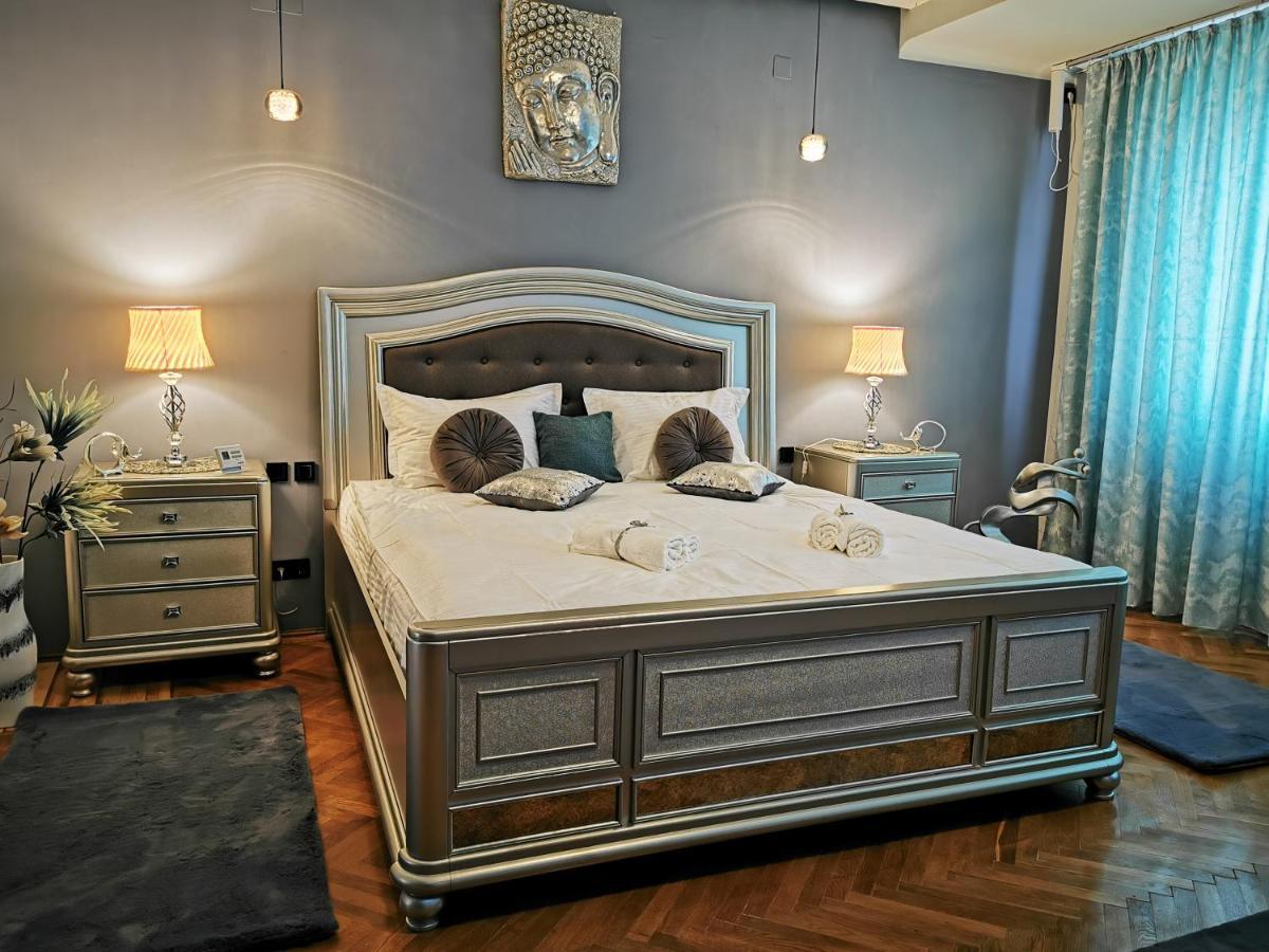 Crystal Central Apartment Braşov Extérieur photo