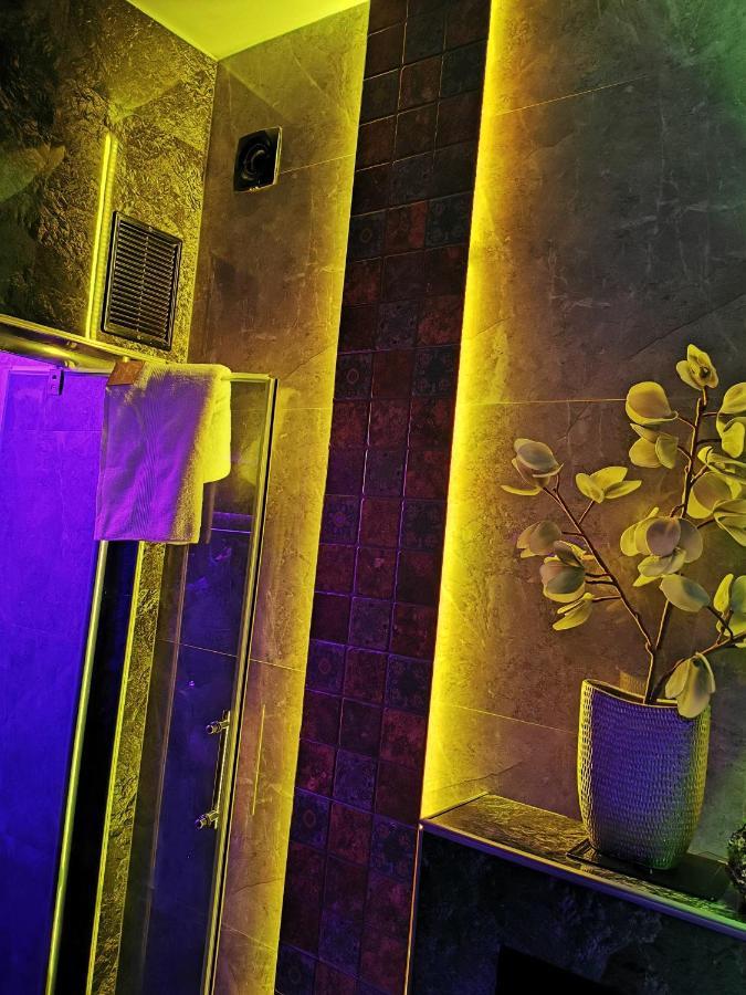Crystal Central Apartment Braşov Extérieur photo