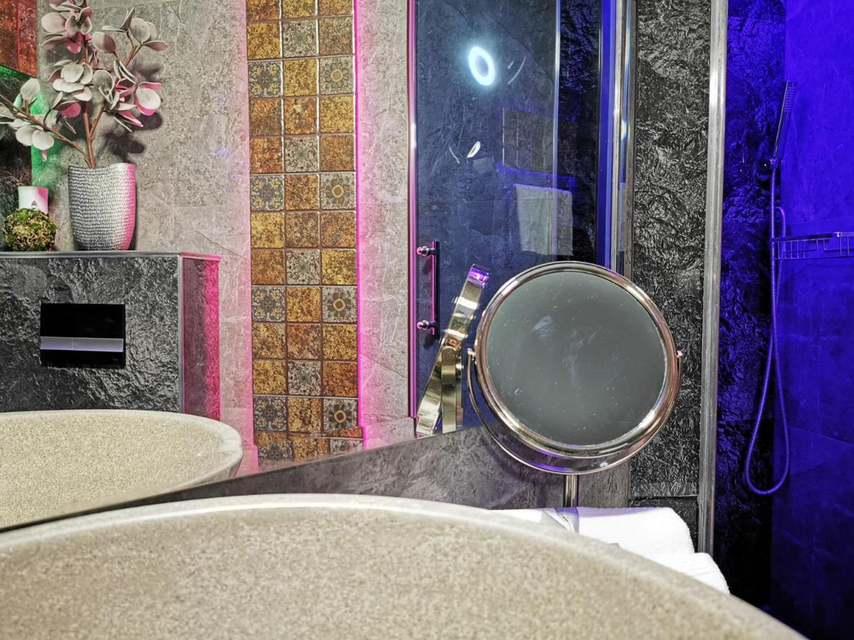 Crystal Central Apartment Braşov Extérieur photo